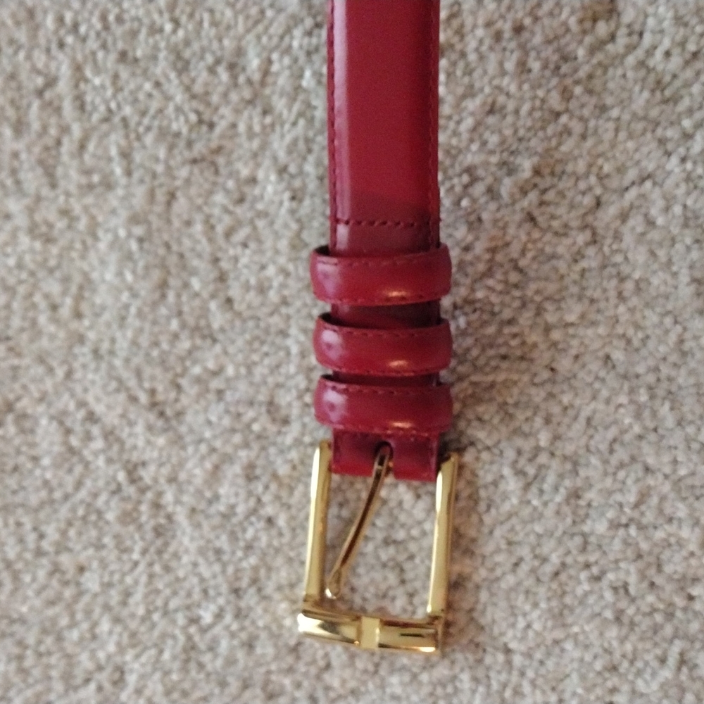 Woman's belt
